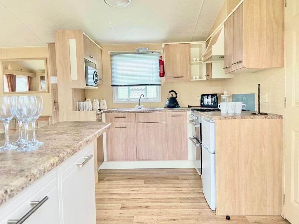 Ocean Pearl Home Heysham Esterno foto